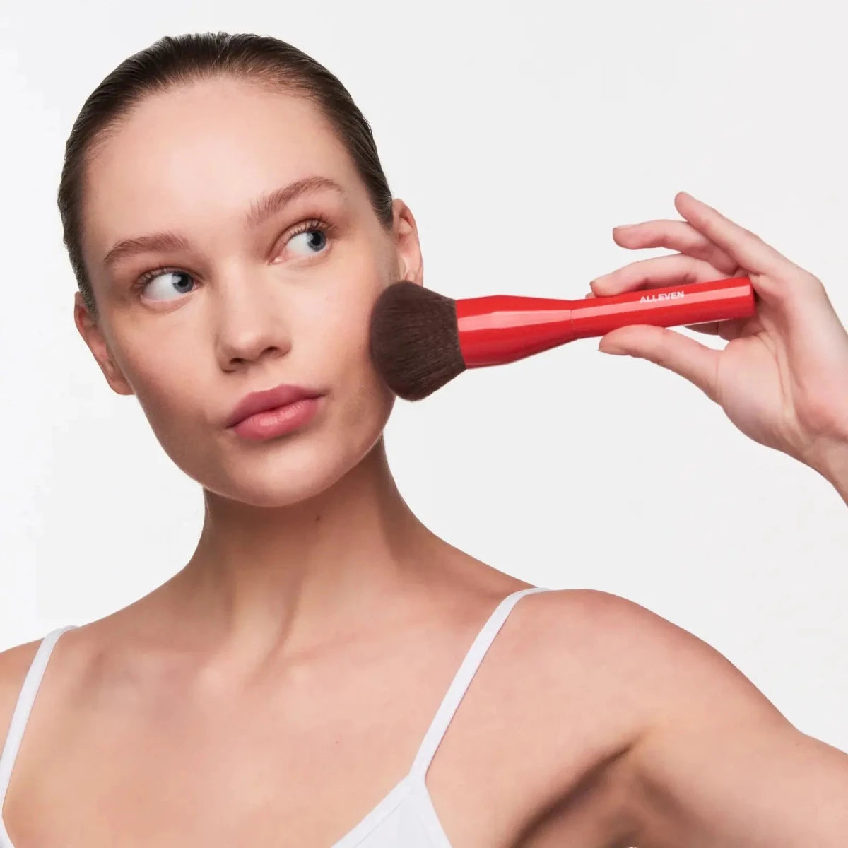 ALLEVEN Kabuki Brush | Professional Face & Body Blending Tool - END Nutrition