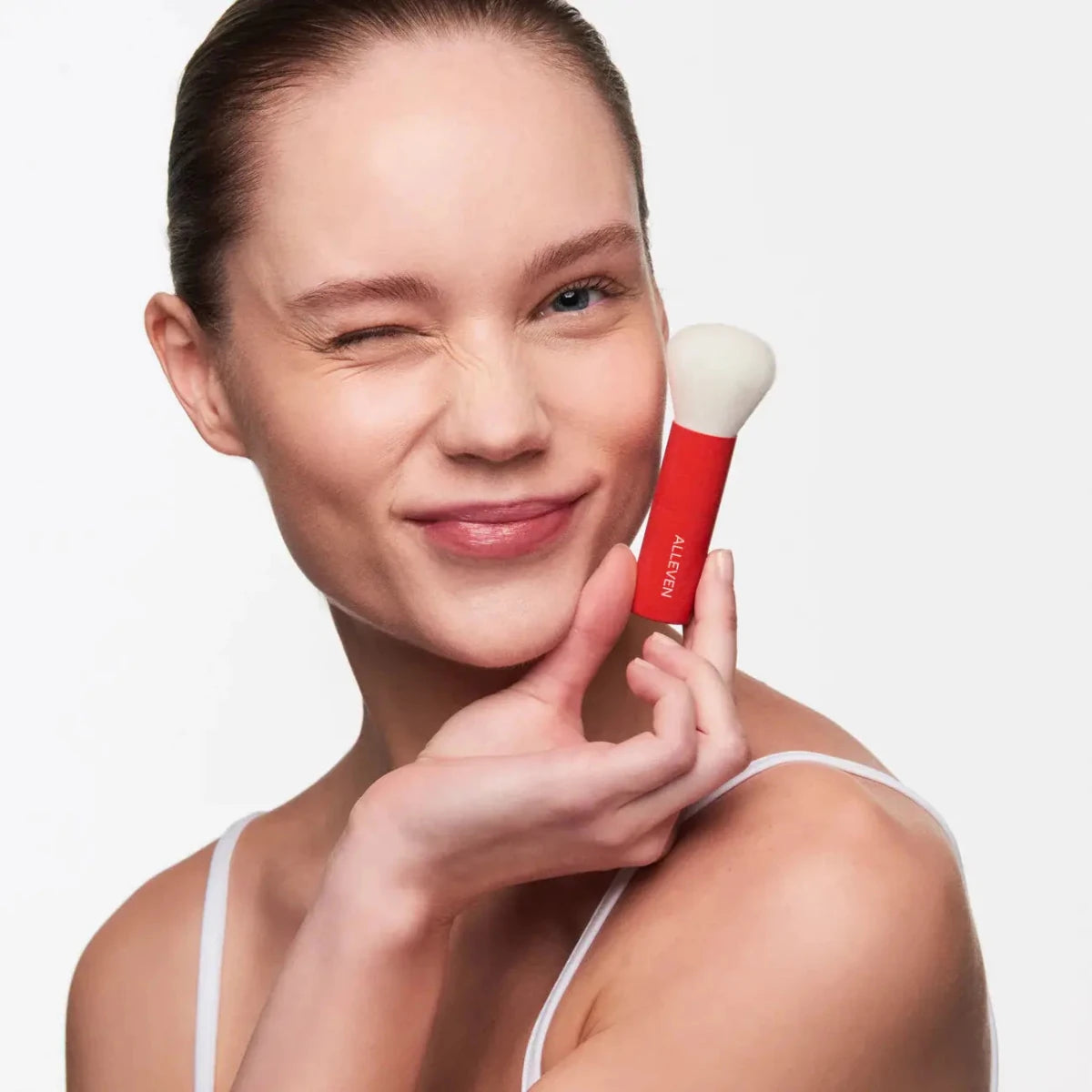 ALLEVEN Mini Brush | Compact Travel Face & Body Blending Tool - END Nutrition