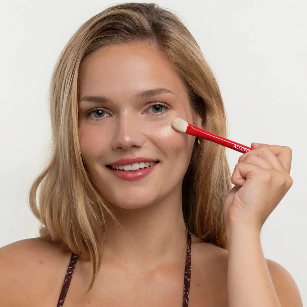 ALLEVEN Blender Brush | High - Definition Edge Diffusing Tool - END Nutrition