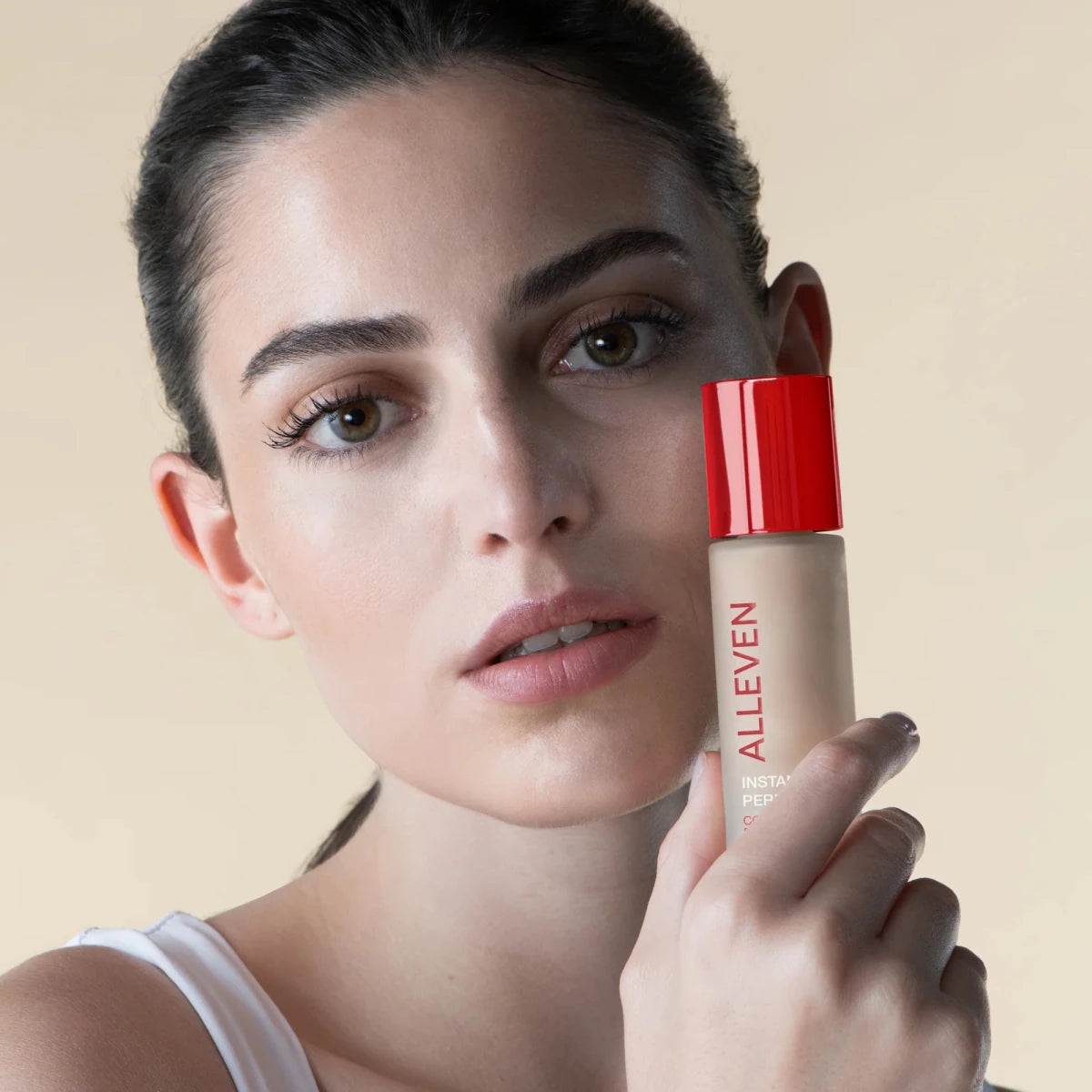ALLEVEN Instant Perfector – Pearl – HD Blur, Hydration & Antioxidant Spray Foundation – 20 ml Travel Size - END Nutrition