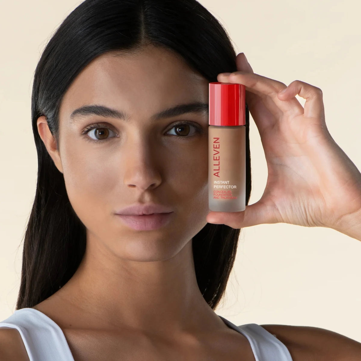 ALLEVEN Instant Perfector – Sand – HD Blur, Hydration & Antioxidant Spray Foundation – 20 ml Travel Size - END Nutrition